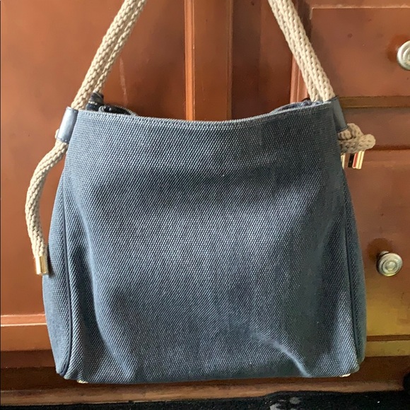 Purses - Picture 3 of 3